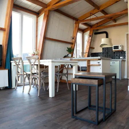 Klein Polderhuis - Bollenschuur Roelofarendsveen