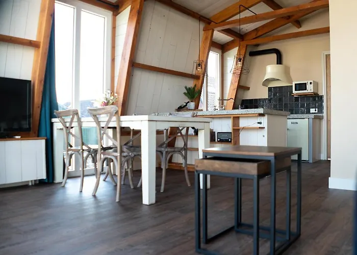 Klein Polderhuis - Bollenschuur Roelofarendsveen